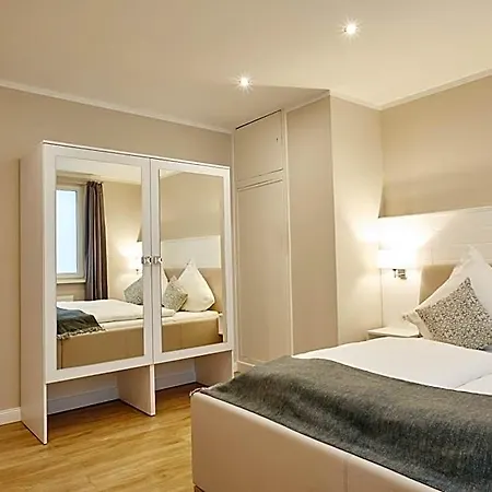 Zum Landsberger Hof 3*